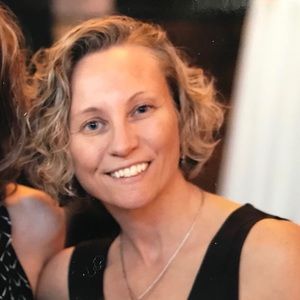 Meet your Posher, Angela